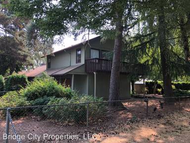 Main picture of 5305 SE 34th Ave