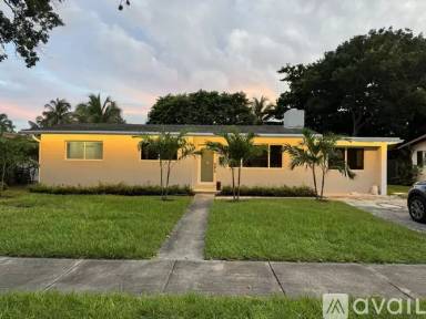 Main picture of 8560 SW 126th Ter
