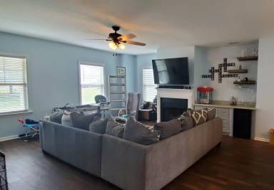 Main picture of 114 Heathrow Dr