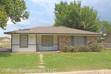 Main picture of 1005 Marshall St