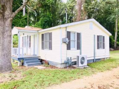 Main picture of 321 Vernon St