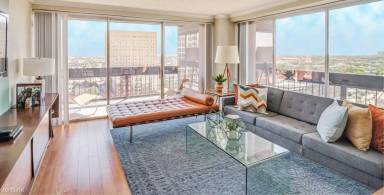 Main picture of 410 Bagby St