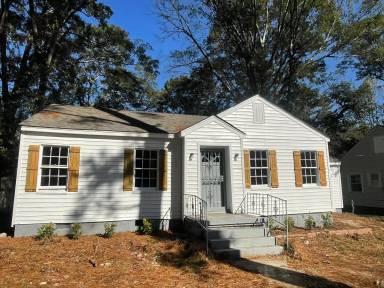 Main picture of 542 Broadmoor Dr
