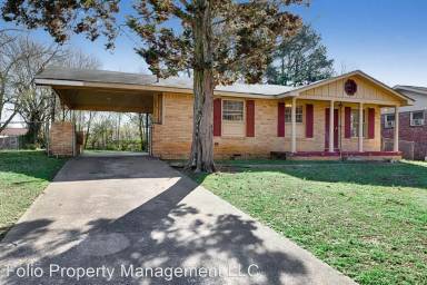 Main picture of 6104 Trent Dr NW
