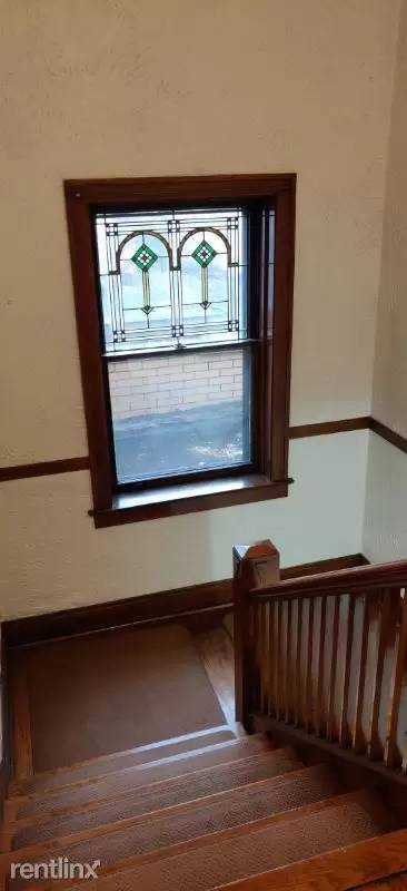 Main picture of 1930 Grove Ave