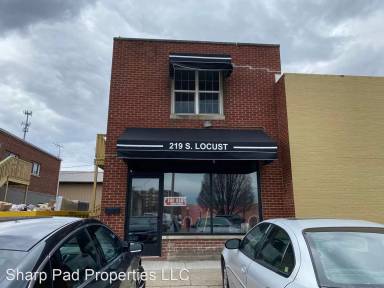Main picture of 219 S Locust St