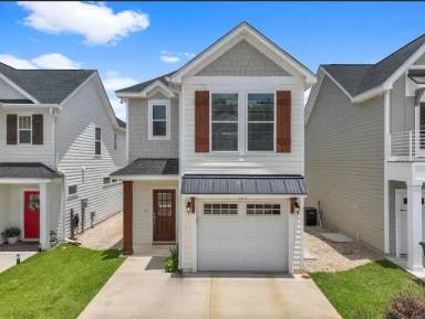 Main picture of 463 Grand Oaks Rd