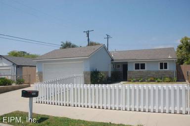 Main picture of 2424 Murrell Rd