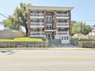 Main picture of 709 W Truman Rd