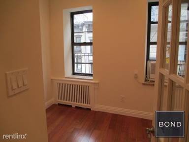 Main picture of 8 Spring St