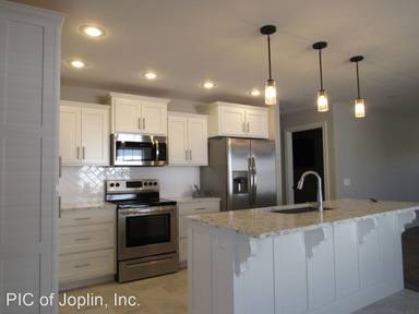 Main picture of 2417 Murphy Ave