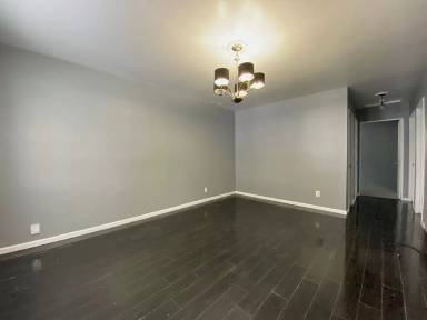 Main picture of 2719 Strong St