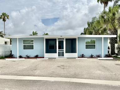 Main picture of 638 180th Ave E