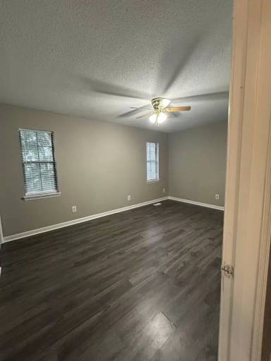 Main picture of 6918 Sandy Cove Dr