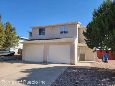 Main picture of 984 S Coral Ln