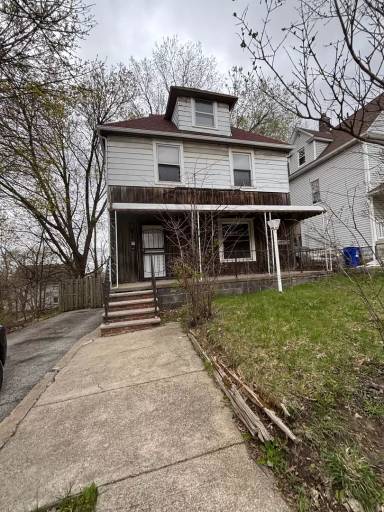 Main picture of 10323 Grandview Ave