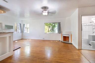 Main picture of 1525 Meridian Ave