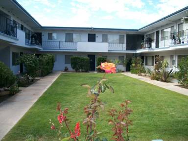 Main picture of 2950 Clairemont Dr