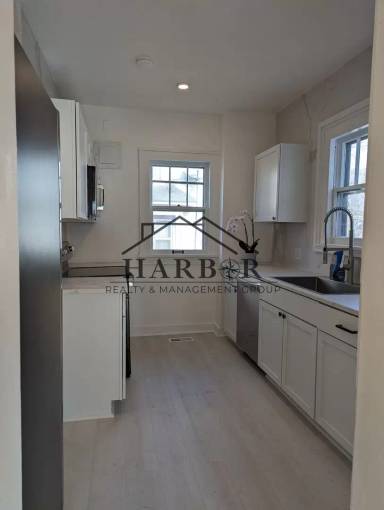 Main picture of 322 Tama St