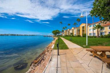 Main picture of 160 Yacht Club Way