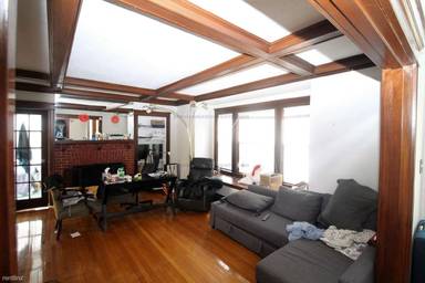 Main picture of 214 Commonwealth Ave