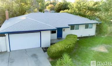 Main picture of 2747 Agnes Way