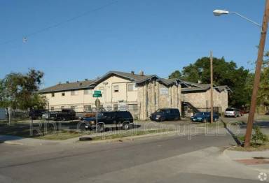 Main picture of 921 Ann Ave