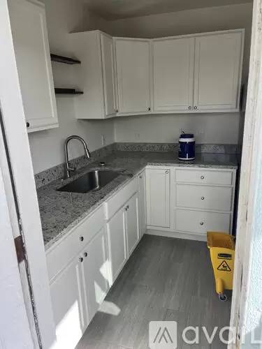 Main picture of 616 Riverview Blvd