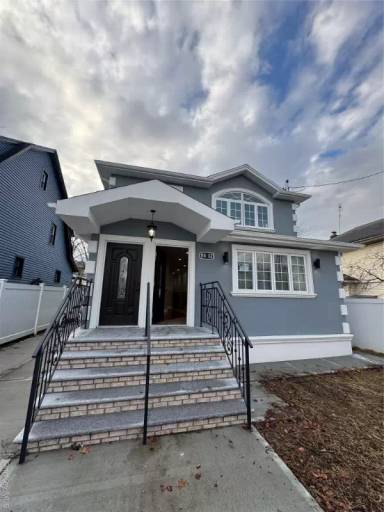 Main picture of 11832 200th St