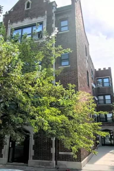 Main picture of 7343 S Ridgeland Ave