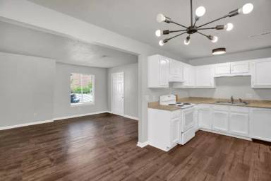 Main picture of 511 Poplar St