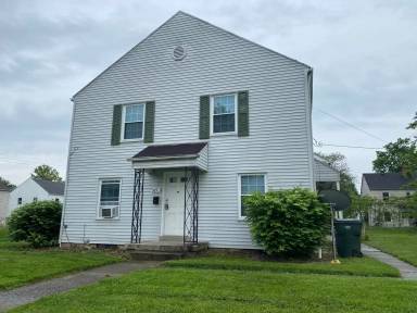 Main picture of 379 N Roosevelt Ave