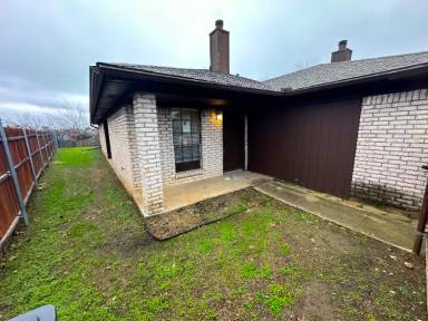 Main picture of 6635 S Creek Dr