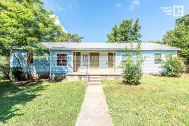 Main picture of 589 S Phillip Dr