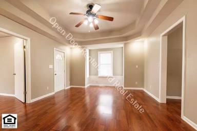 Main picture of 733 3rd St