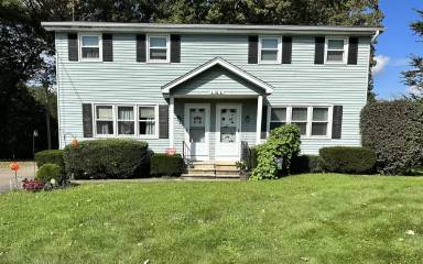 Main picture of 40 Kondracki Ln