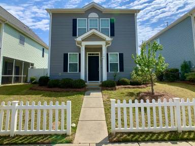 Main picture of 141 Shad Boat Ln