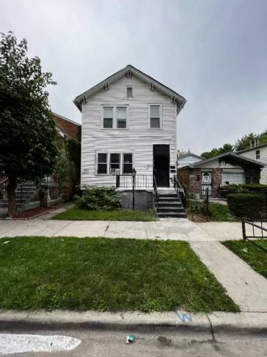 Main picture of 7816 S Greenwood Ave
