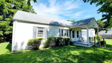 Main picture of 2801 Maple St