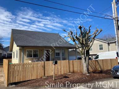 Main picture of 3319 SE 89th Ave
