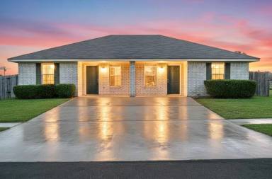 Main picture of 5305 Daybreak Dr