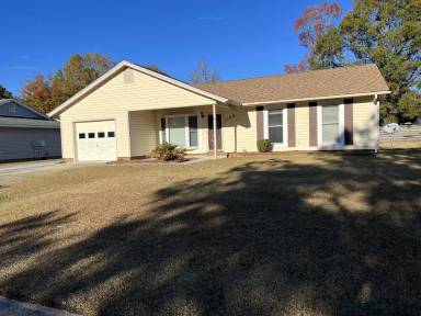 Main picture of 1102 Massey Ct