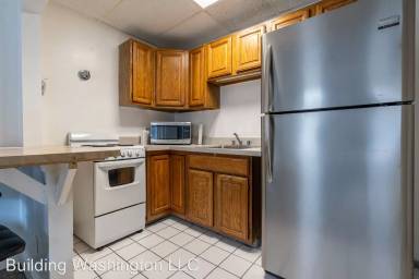 Main picture of 136 Washington St