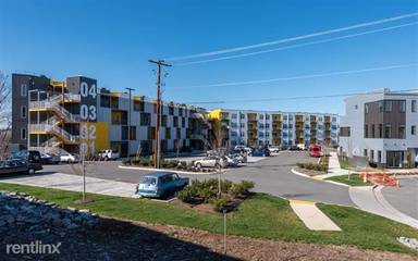 Main picture of 400 Herron Dr