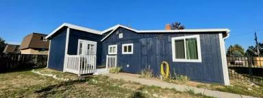 Main picture of 4472 Lee St