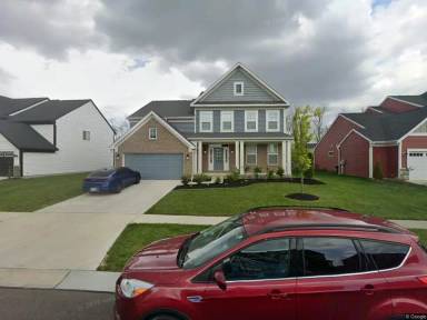 Main picture of 9076 Lakeside St