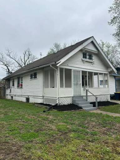 Main picture of 5835 Wabash Ave