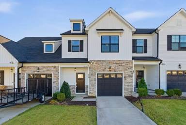 Main picture of 759 Putney Hill Rd