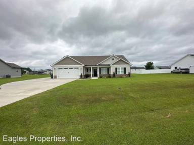 Main picture of 200 Shepherds Field Dr