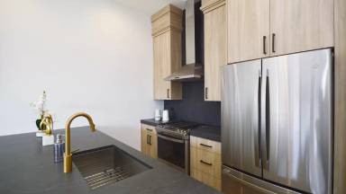 Main picture of 2513 N Halsted St